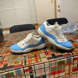 Jordan Retro 11 Low University Blue